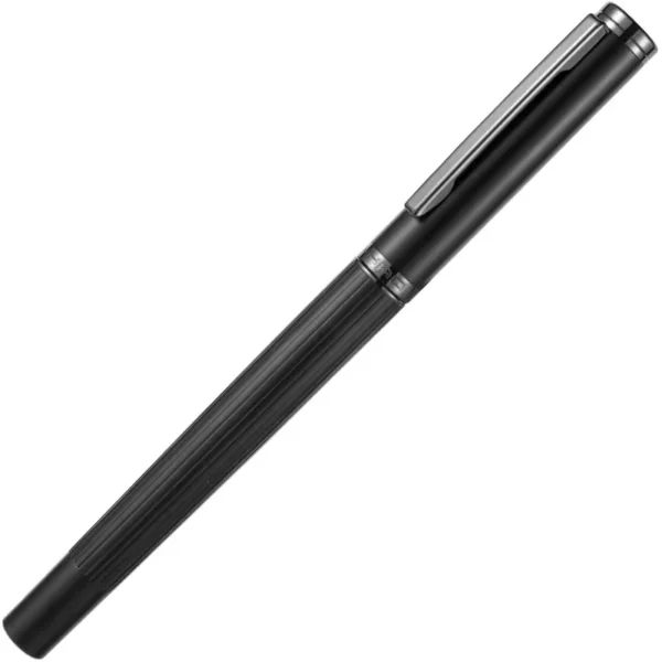 Black, Blue & Red Fountain Pen – Classic Writing Style