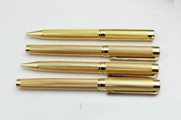 155 Gold-Tone Fountain Pen – Embossed Barrel