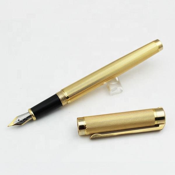 155 Gold-Tone Fountain Pen – Embossed Barrel