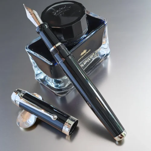 Black Fountain Pen – Executive-Style Classic Design