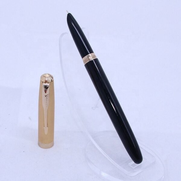 85 Gold-Tone Fountain Pen – Classic Design