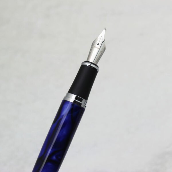 Blue Metal Fountain Pen – Modern Design