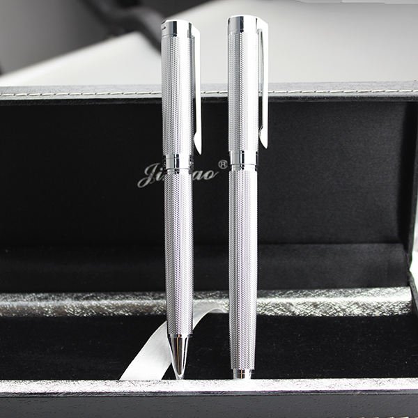 Silver Metal Ballpoint Pen – Minimalist Design