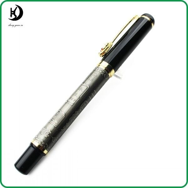 Horse Motif Fountain Pen – Gold-Tone Detail