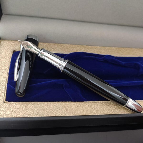 Oversized Fountain Pen – Statement Nib Design