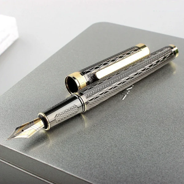 Hbf44a3f3eca1419ba34eb95bc0e73d3fD.webp Executive-Style Metal Fountain Pen – Iridium-Point Nib