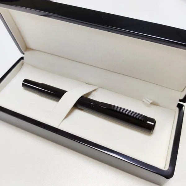 Metal Fountain Pen – Classic Office Style
